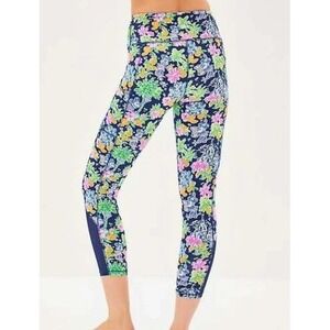 Disney x Lilly Pulitzer Weekender Leggings Womens Size S Cheek to Cheek Mickey